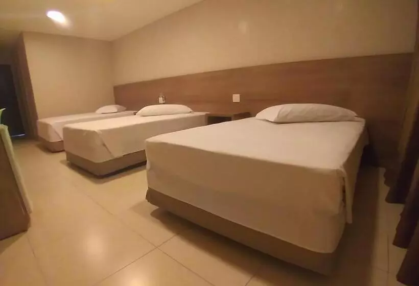 デラックスの４人部屋, Indaia Park