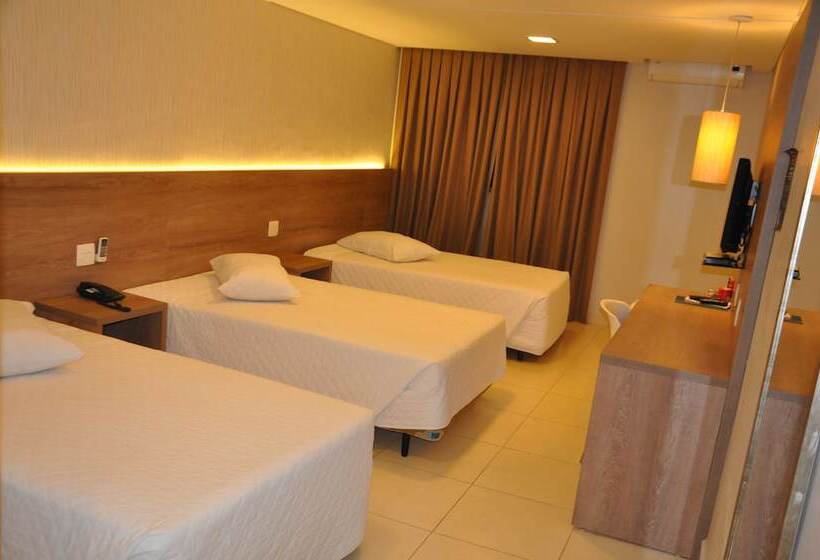 豪华三人间, Indaia Park