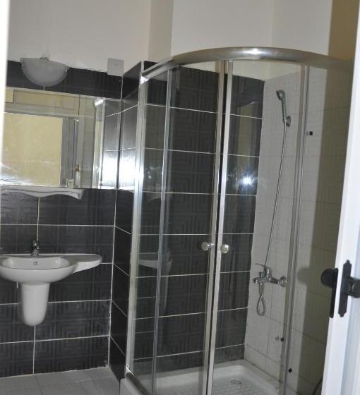 اتاق استاندارد, New Park