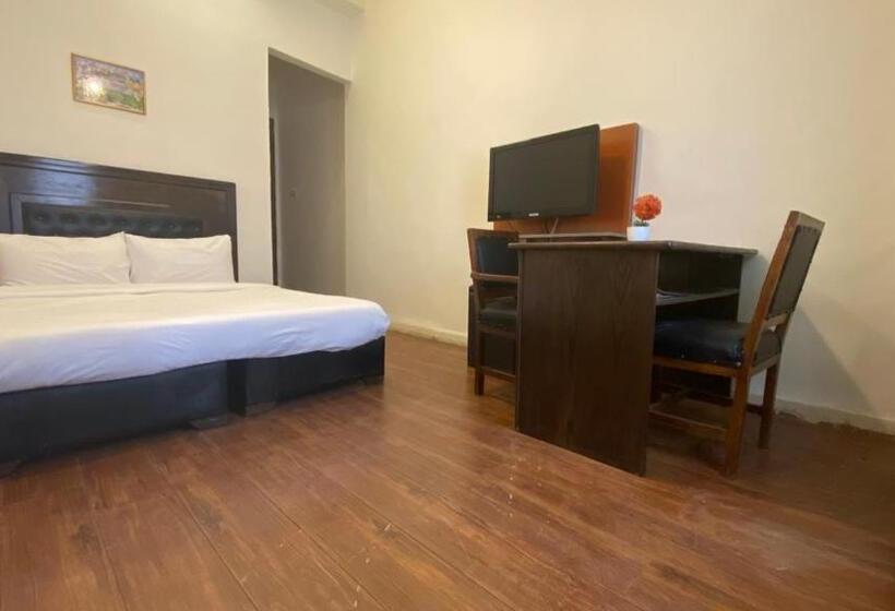 اتاق استاندارد, New Park