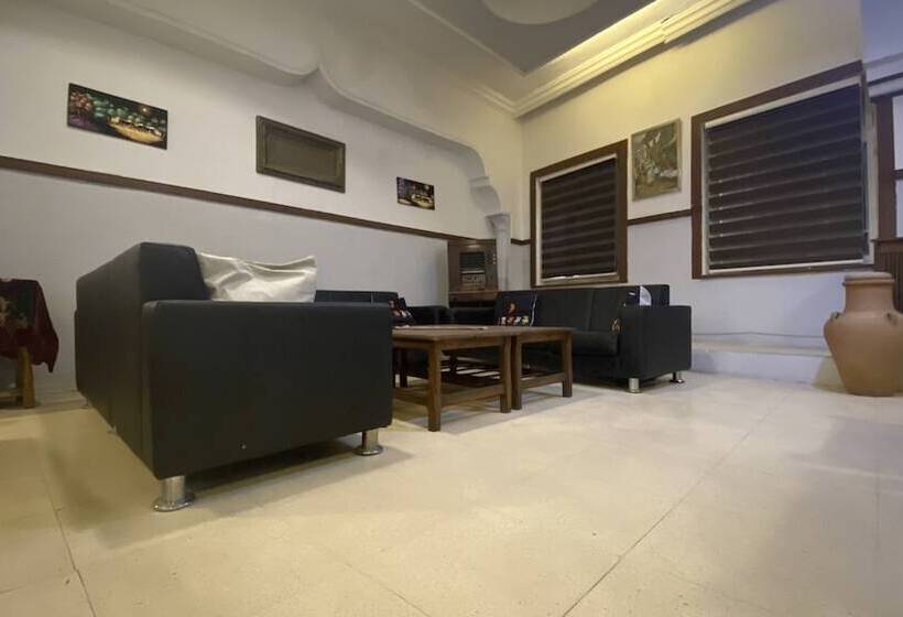 اتاق استاندارد سه نفره, New Park