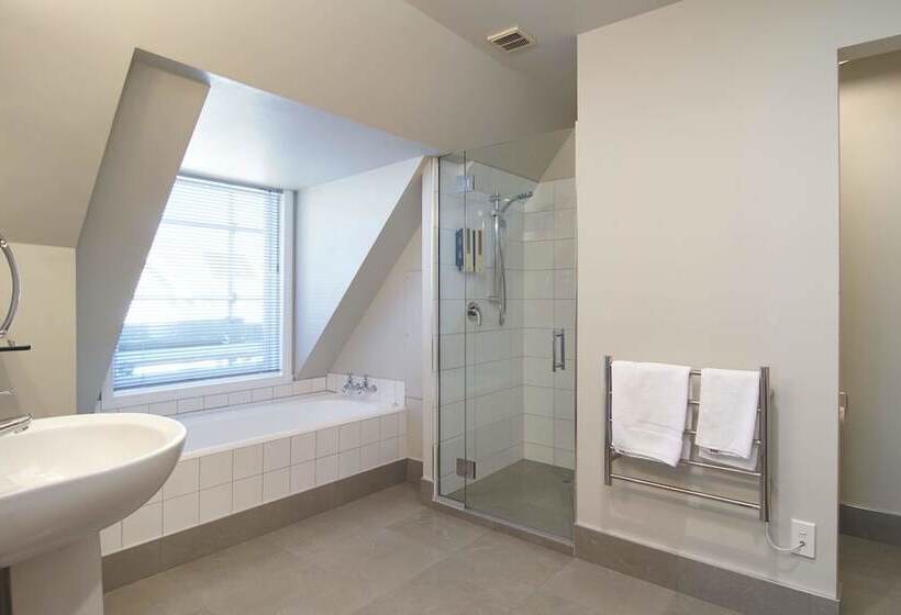 标准间, Orari Boutique