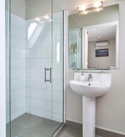 标准间, Orari Boutique