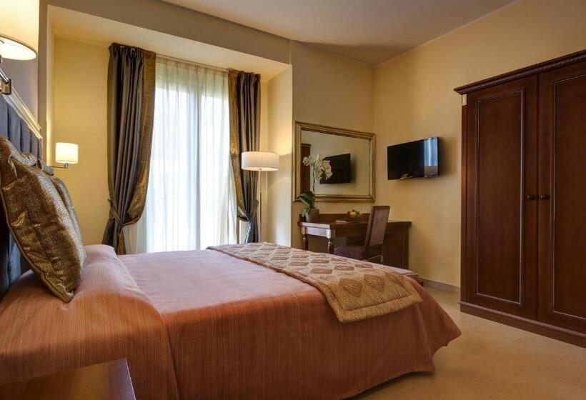 标准间, Parco Delle Fontane