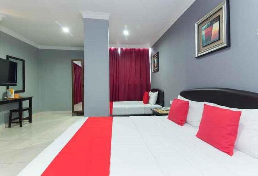 غرفة ديلوكس ثلاثية, Puteri Ampang