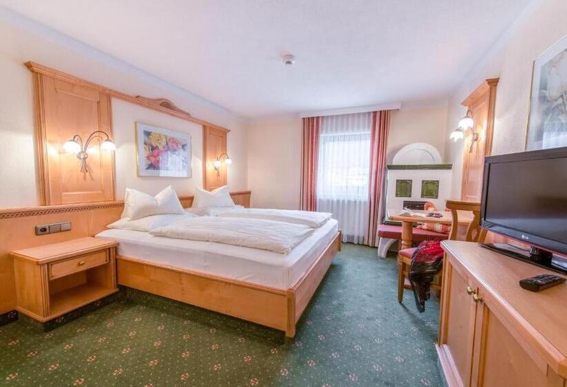 اتاق استاندارد با بالکن, Riedl