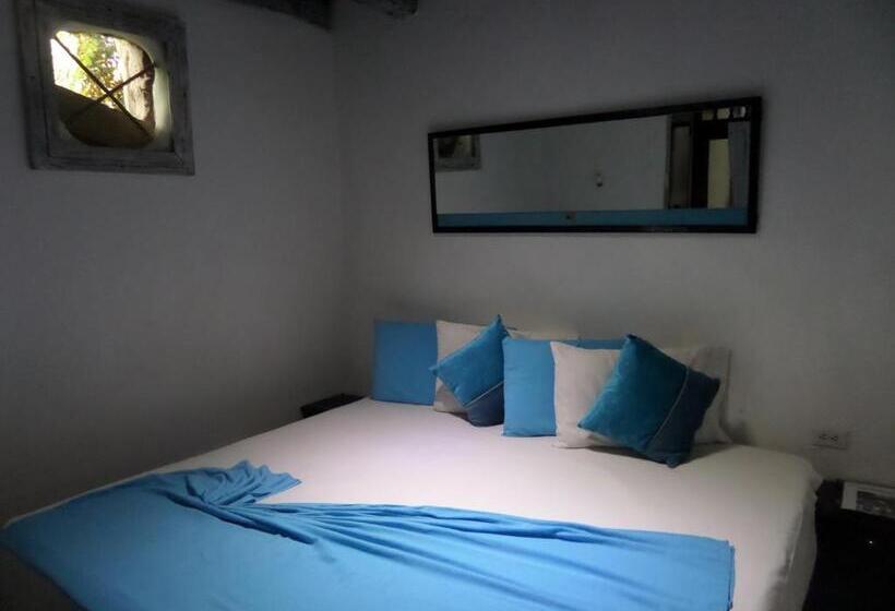 Номер Стандарт, San Roque