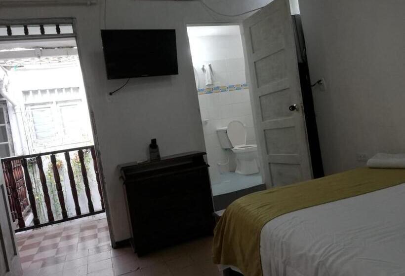 Номер Стандарт, San Roque