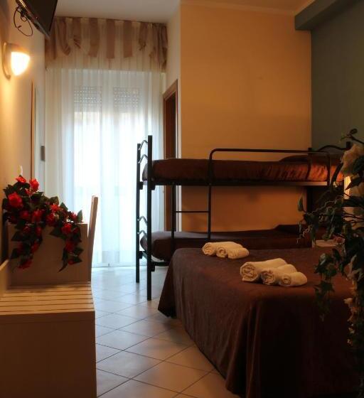 اتاق استاندارد چهار تخته, Senyor