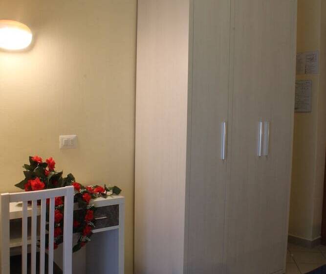 اتاق استاندارد سه نفره, Senyor