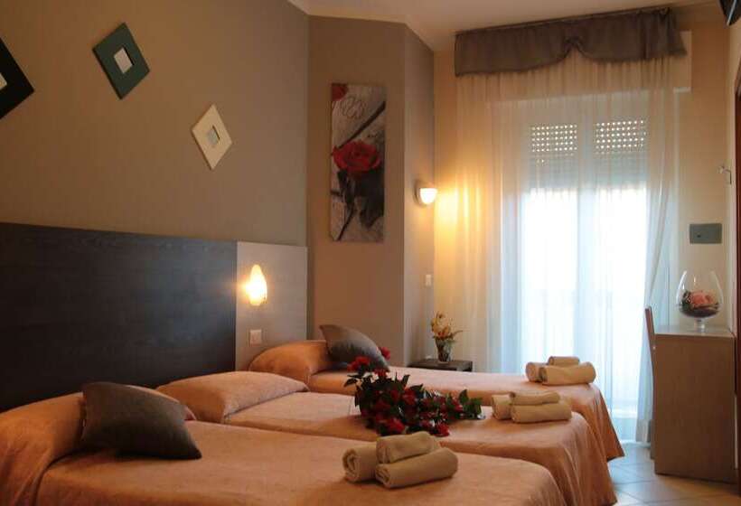 اتاق استاندارد سه نفره, Senyor