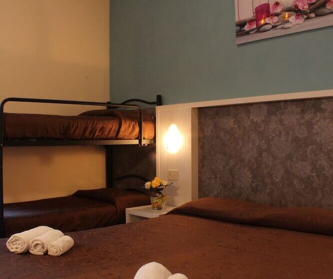 اتاق استاندارد چهار تخته, Senyor