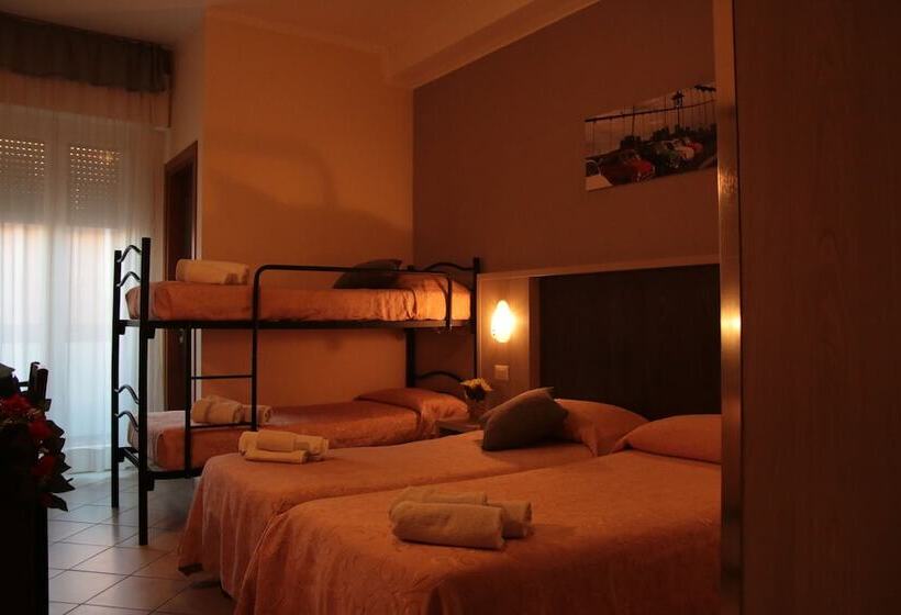 اتاق استاندارد چهار تخته, Senyor