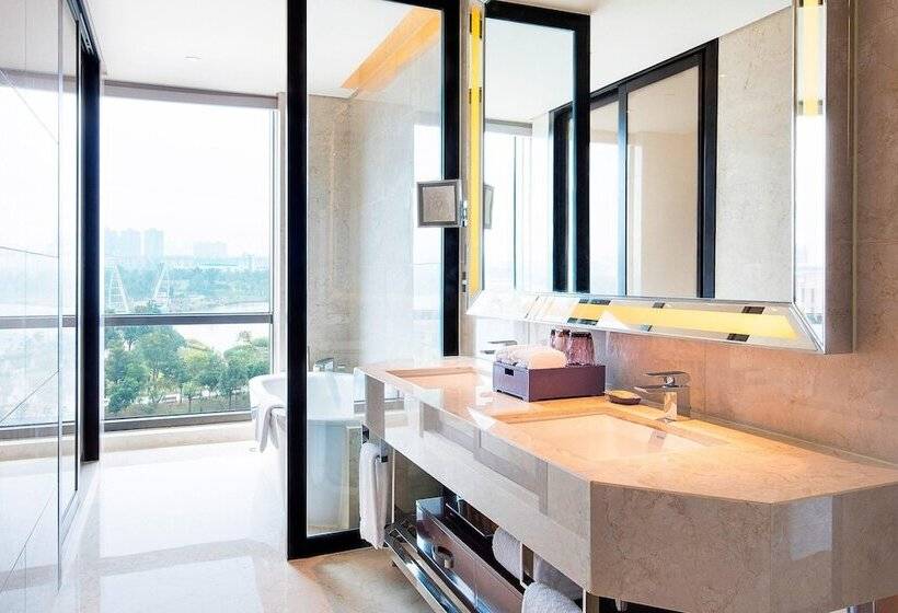 琮城市景观的豪华间, Sheraton Changde Wuling
