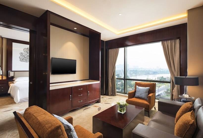 Люкс Повышенной Комфортности, Sheraton Changde Wuling