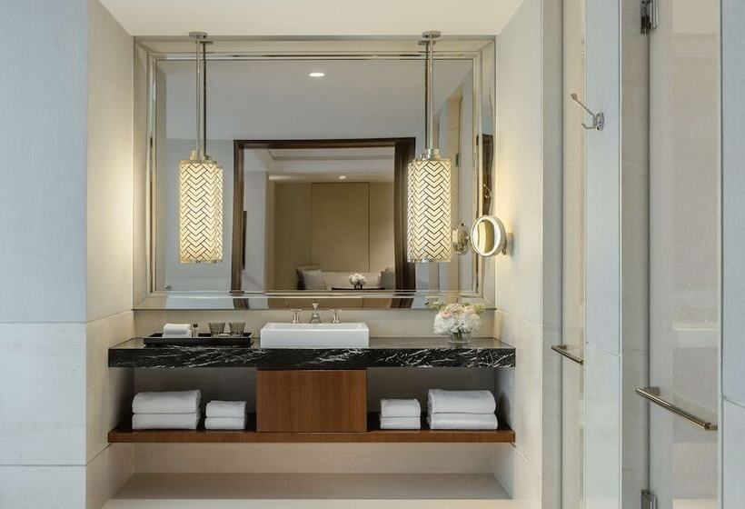 اتاق لوکس, The Capitol Kempinski Hotel Singapore