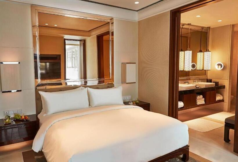 سوییت اجرایی, The Capitol Kempinski Hotel Singapore