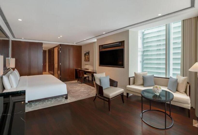 اتاق لوکس با تخت بزرگ, The Capitol Kempinski Hotel Singapore