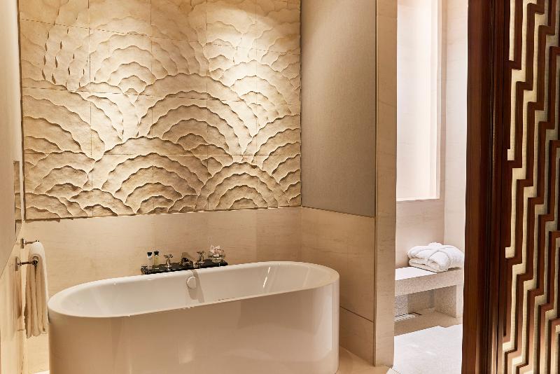اتاق استاندارد با تخت بزرگ, The Capitol Kempinski Hotel Singapore