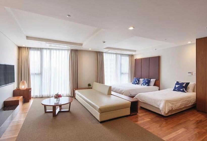 スイート（家族用）, The Island Blue