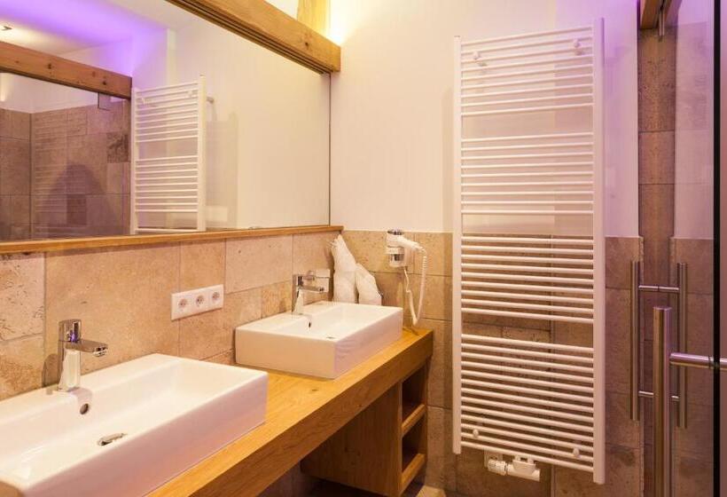 Comfort suite with terrace, Genusshotel Vermala Montafon