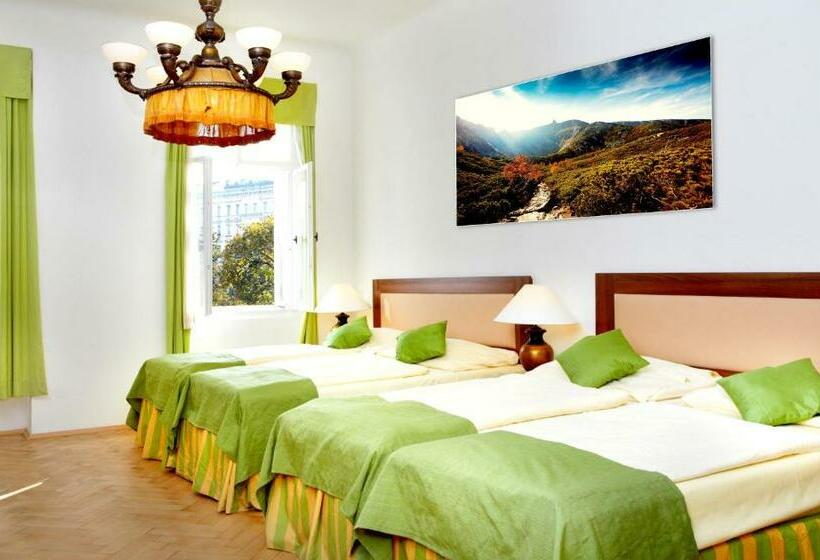 اتاق استاندارد چهار تخته, Wenceslas Square Hotel   Czech Leading Hotels