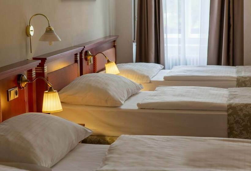 Quarto Triplo Estandar, Wenceslas Square Hotel   Czech Leading Hotels
