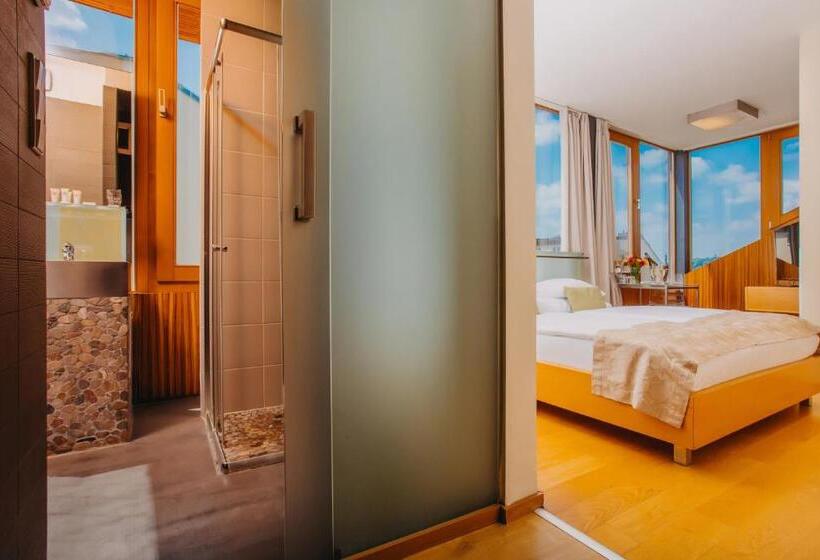 اتاق لوکس با چشم‌انداز, Wenceslas Square Hotel   Czech Leading Hotels
