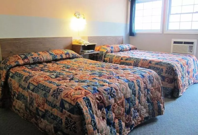 2ダブルベッドのスタンダードルーム, Norfolk Motel