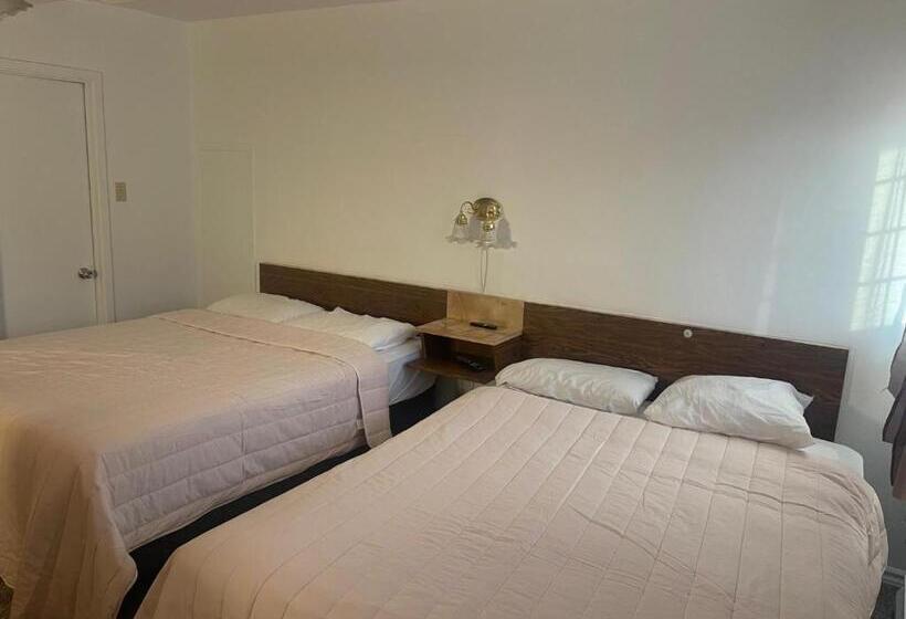 스탠다드 룸 더블 침대 2개, Norfolk Motel