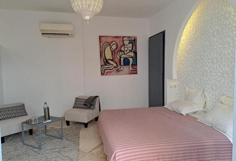 اتاق سوپریور, Riad Awa