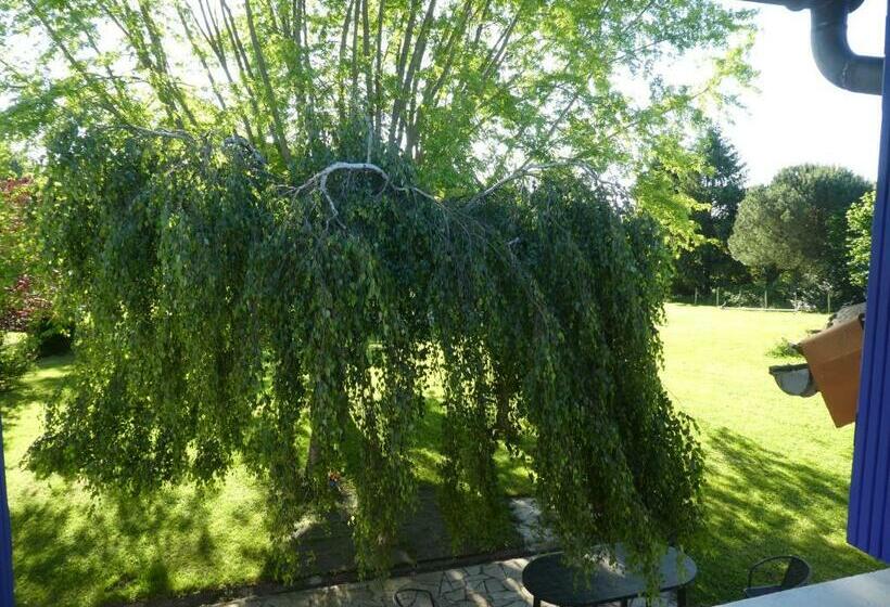 חדר משפחתי, Les Chambres Du Ladoux