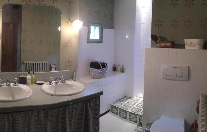 جناح عائلي, Maison Jeanne