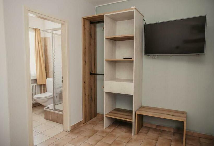 חדר סטנדרט נוף לאגם, Albergo Ristorante Al Portico