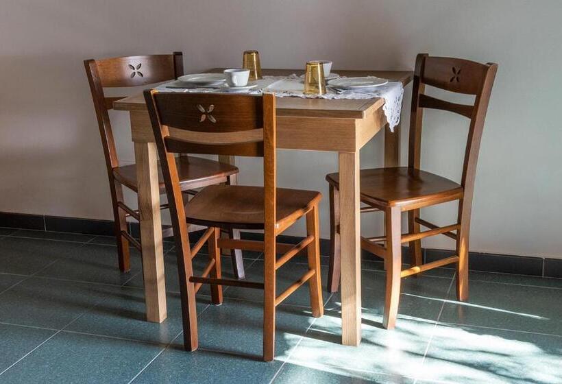 اتاق استاندارد با چشم‌انداز کوهستان, Antico Resort Cerasella
