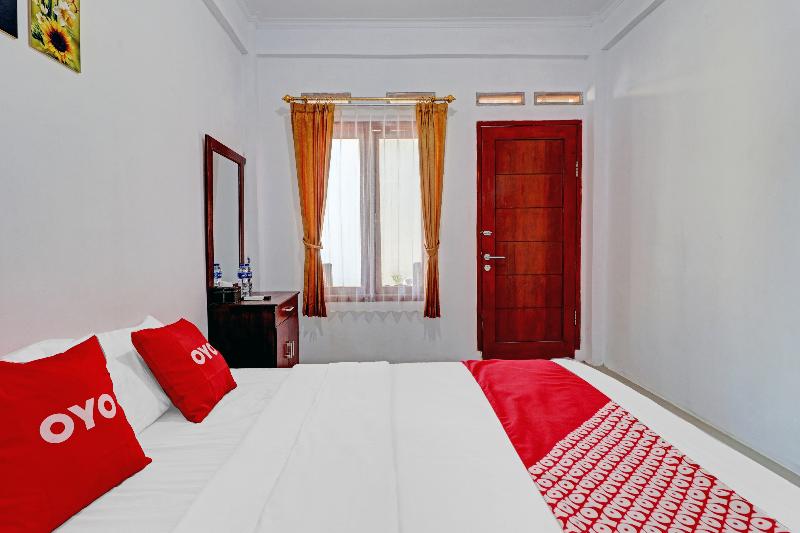 Номер Стандарт, Oyo 90570 Heboh Guest House Syariah