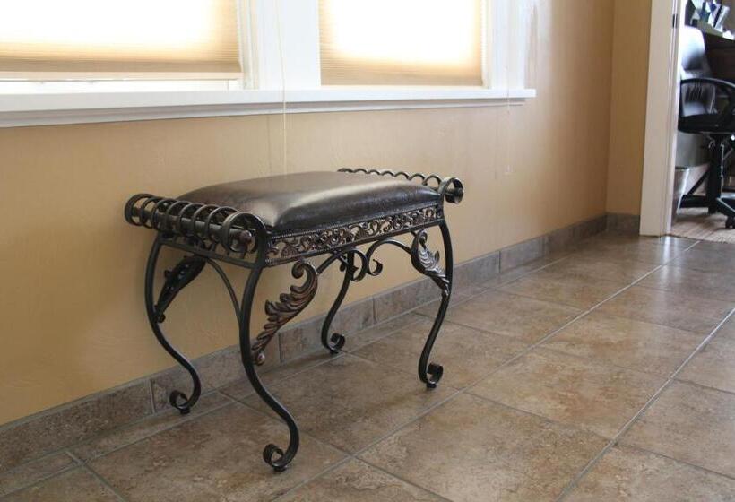 带大床的套房, The Drift Inn