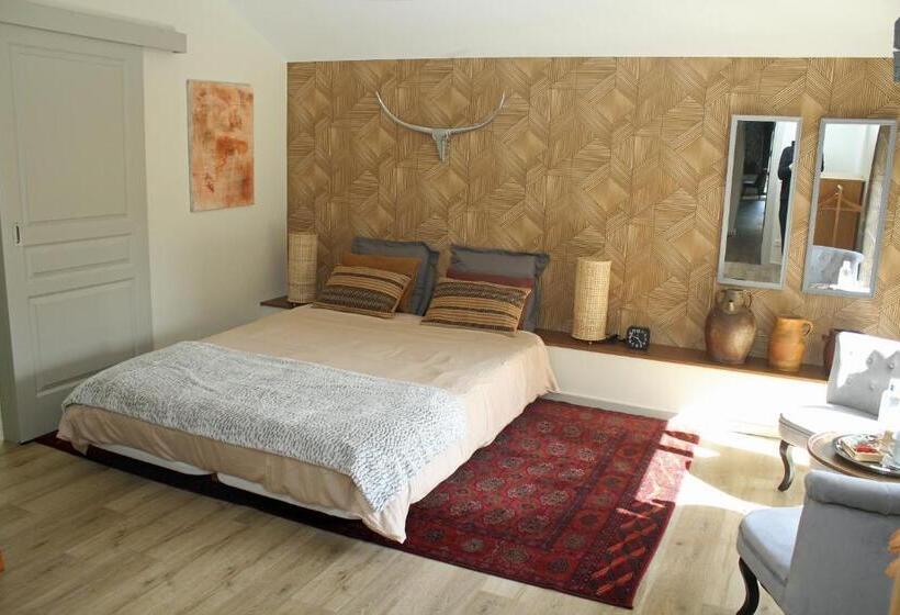 חדר סופריור לארבעה, Angèle & Auguste