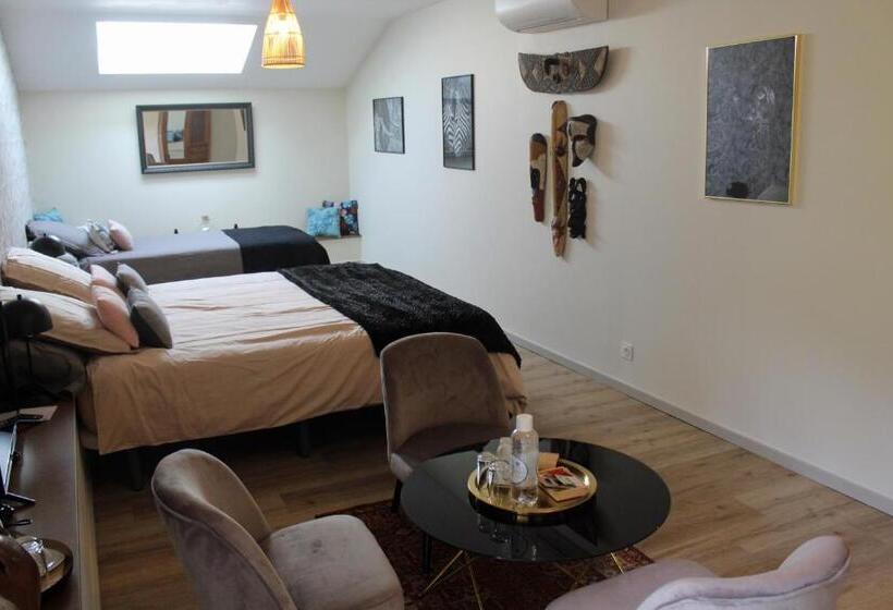 חדר סטנדרט לשלושה עם נוף לגינה, Angèle & Auguste