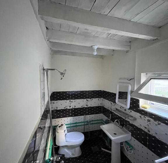 خانه 1 خوابه, Karakorum Family Guest House Hunza