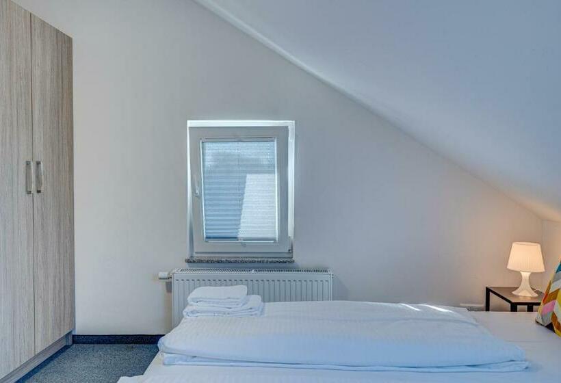 חדר סטנדרט, Pension Café Nina