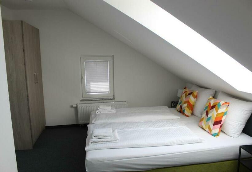 חדר סטנדרט, Pension Café Nina