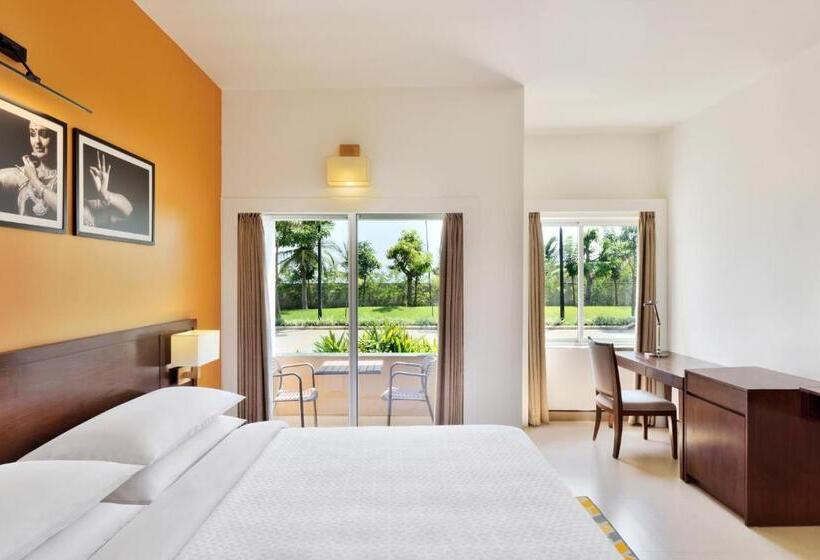 غرفة قياسية مزوَّدة بشُرفة, Four Points By Sheraton Mahabalipuram Resort & Convention Center