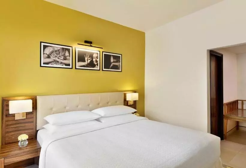 プールビュースイート, Four Points By Sheraton Mahabalipuram Resort & Convention Center