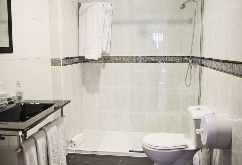 اتاق استاندارد چهار تخته, La Casa De Los Faroles