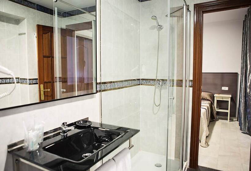 اتاق استاندارد چهار تخته, La Casa De Los Faroles