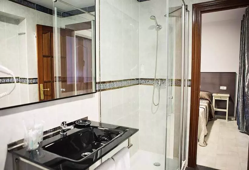 اتاق استاندارد چهار تخته, La Casa De Los Faroles