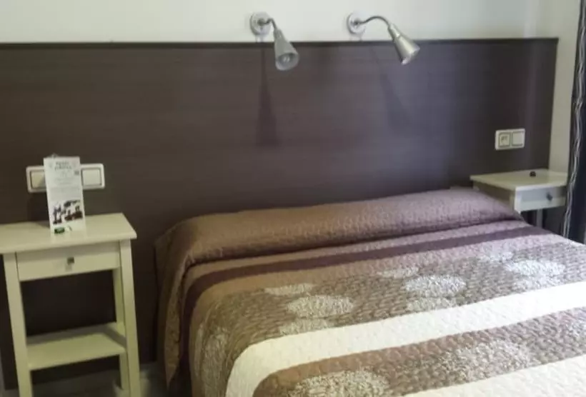 اتاق استاندارد یک نفره, La Casa De Los Faroles