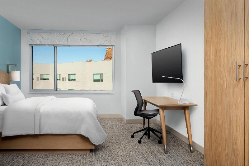 اتاق استاندارد, La Casa De Los Faroles