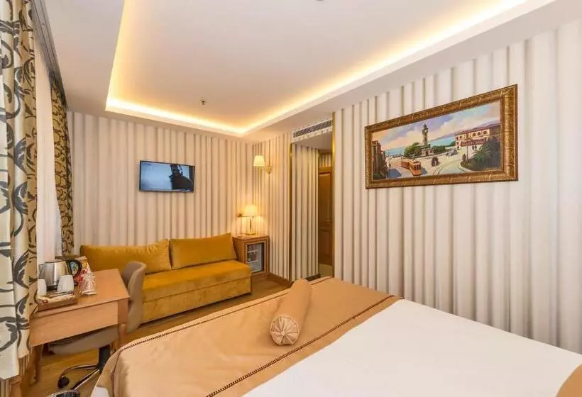 آپارتمان یک خوابه با دری مشترک که هال را جدا می کند., Aprilis Gold Hotel   Special Category